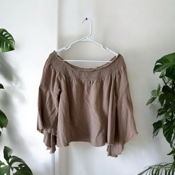 Stylish Off-Shoulder Tan Top - Picture 2 of 4